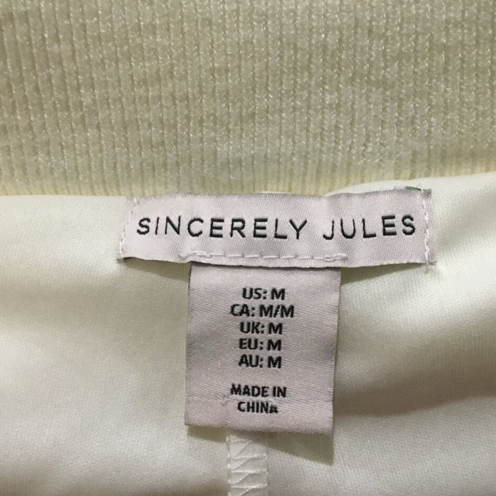 Sincerely Jules Off White Sweater Knit Pleated Hem Striped Tennisprep Skort Med. - Picture 3 of 3